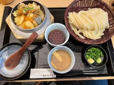 五代目 花山うどん 日本橋店