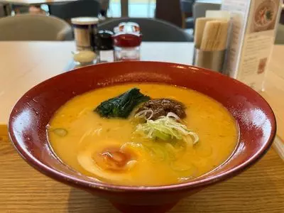 ゆりあげ港食堂 HACHI（ハチ）