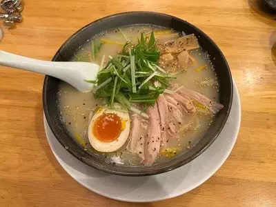 らぁめん屋 MAREN（まぁれん）