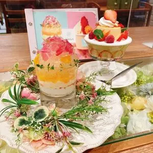 パフェ&ジェラート LARGO ルクアイーレ店