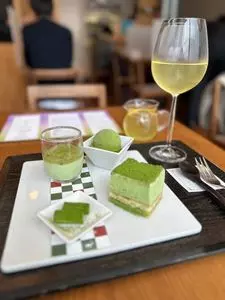 茶茶の間