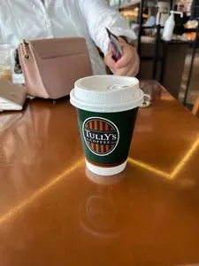 タリーズコーヒー 東京ガーデンシアター店（TULLY’S COFFEE）
