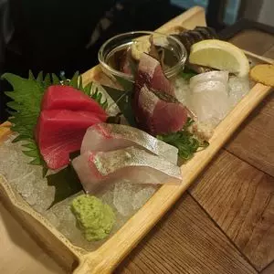 神楽坂 椿々（チンチン）
