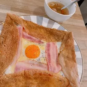 MONO MONO CAFE（モノ モノ カフェ）
