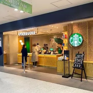 スターバックスコーヒー 小田急百貨店SHINJUKU DELISH PARK店 （STARBUCKS COFFEE）