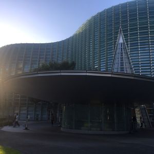 国立新美術館