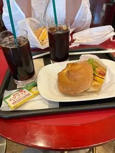 カフェ･ベローチェ 有明店