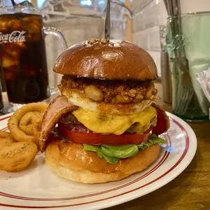 MEIHOKU Burger（【旧店名】メイホクコーヒー）