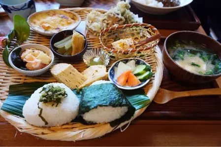 甘味茶屋（あまみじゃや）