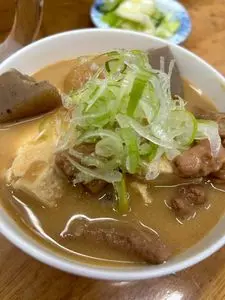 もつ焼き山本（もつやきやまもと）
