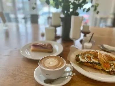 グリ ティー&ペーストリーズ（gris tea&pastries）