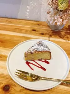 cafe jaskołka（カフェヤスクーカ cafe jaskółka）