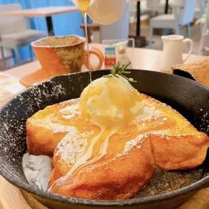 ジ アイランド カフェ（THE ISLAND CAFE）