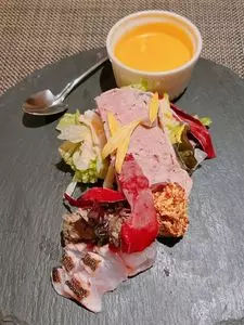 レストランカフェ　メリメロ（RESTAURANT CAFE MÉLI-MÉLO）