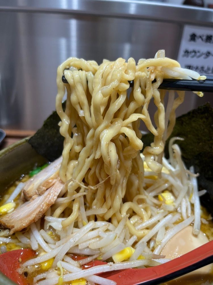 【東京近郊】居酒屋勝手にレビューさんが投稿した東京スタイル みそらーめん ど・みそ キッテグランシェ店に関する口コミの画像