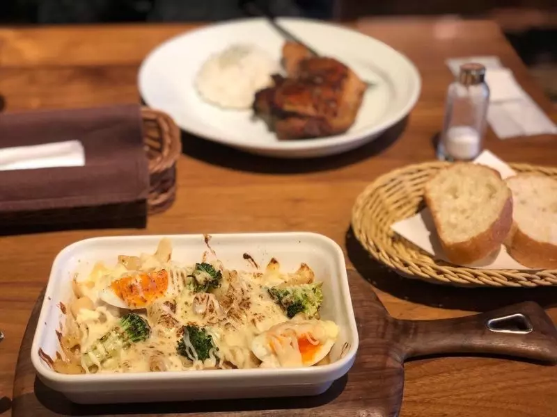 3. 銀座2丁目ミタスカフェ｜ナチュラルテイストでゆったり落ち着くおしゃれカフェ 1枚目