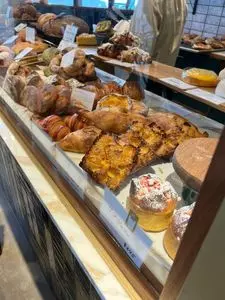 BREAD IWASAKIDAI（ブレッド イワサキダイ）