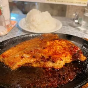 ア.ストラーザ（A.STRADA）