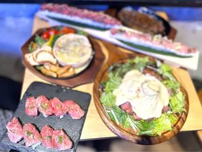 イタリアン食べ放題 CHEESE MEAT GARDEN 梅田店（チーズ ミート ガーデン【旧店名】炭焼き塊肉ときどきチーズ）