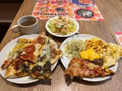 シェーキーズ FKD 宇都宮インターパーク店（Shakey’s）