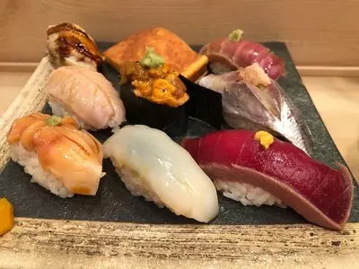 鮨 山沖