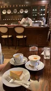 カフェ・アンセーニュ・ダングル 自由が丘店