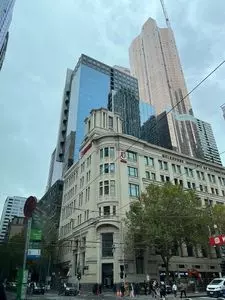 ビクトリア州立図書館 1枚目
