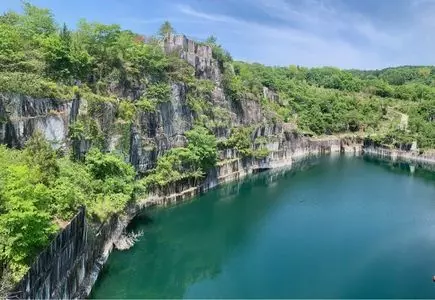 石切り山脈