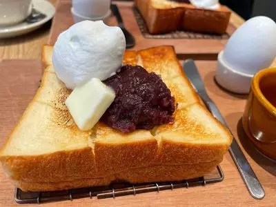 天然酵母の食パン専門店 つばめパン&Milk 名駅店
