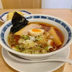 中華そば ろっかく（六角）