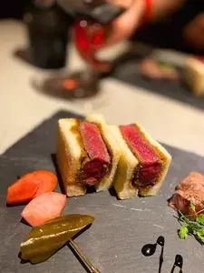 レッドムーン（RED MOON）