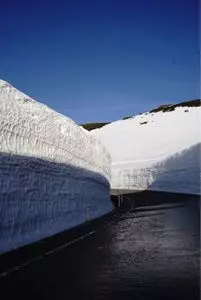 雪の大谷