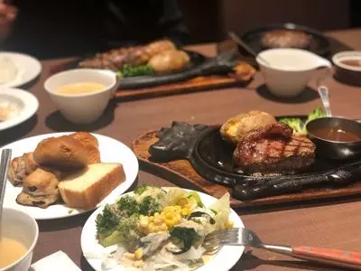 フォルクス 晴海トリトン店