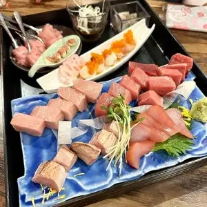 本鮪 日本酒BAR　吟醸くらうど 京都駅前店