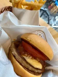 フレッシュネスバーガー 宇都宮店（FRESHNESS BURGER）