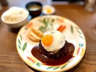 とくら 桂 本店