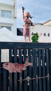 銅人形モニュメント 8枚目