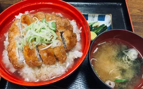 かどや食堂 若葉台店