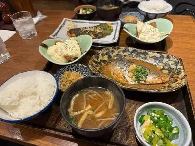 土鍋炊ごはん なかよし 本店