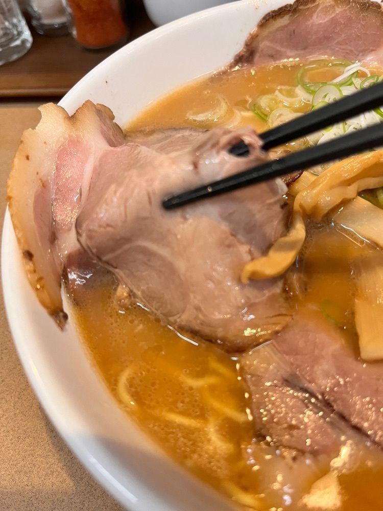 東京グルメ😋さんが投稿した旭川ラーメン ななし（アサヒカワラーメンナナシ）に関する口コミの画像