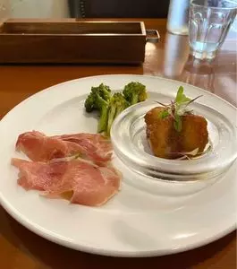 多酒多飯 PIA STORE（ピア ストア【旧店名】イル・ヴィゴーレ）