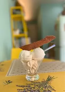 パスティッチェリア ジェラテリア ビアンカ（PASTICCERIA GELATERIA BIANCA）