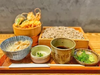 石挽き十割蕎麦 玄盛 北新地本店