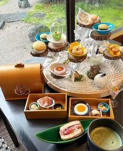 日本料理　筑紫野（ちくしの）
