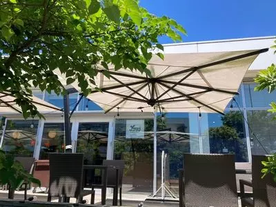 Lucy's Bakery & Kitchen（ルーシーズ ベーカリー アンド キッチン）