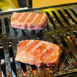 PLATINUM MEAT&FISH あぶりや OMOTENASHI（【旧店名】宮崎肉問屋 焼肉 宮べこ）