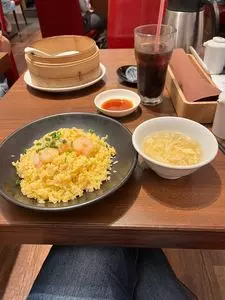 京鼎樓 新宿住友ビル店（ジンディンロウ）