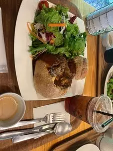 ベーカリー＆テーブル 東府や 足湯カフェ（Bakery&Table 東府や 足湯カフェ【旧店名】東府やベーカリー＆カフェ）