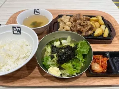 牛角焼肉食堂 イオンモール名取店