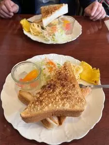 カフェハッチ（Cafe'Hatch 888）